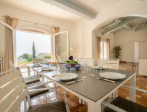 Ferienhaus L'Escarpe des Arbousiers
