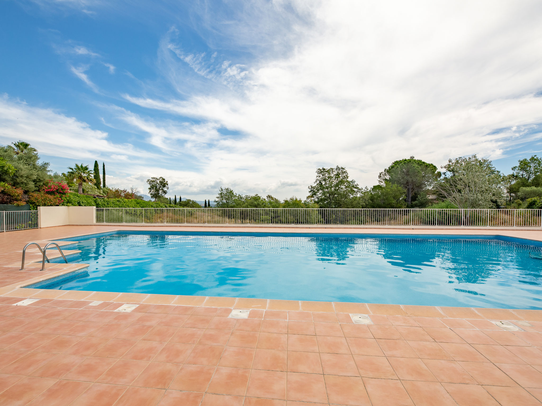 Le Green Village-Dehors