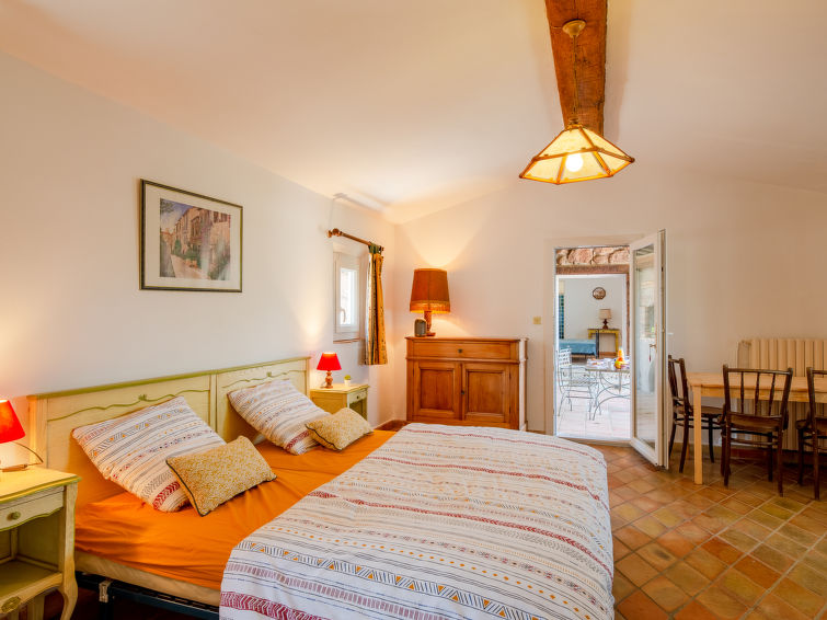 Search and Stay destination Roquebrune-sur-Argens, Provence-Alpes-Côte d'Azur - France from AU$ 319. Domaine de Rochebrune
