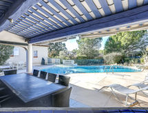 Villa Chopin: luxe villa met verwarmd zwembad in Roquebrune sur Argens - thumbnail 2