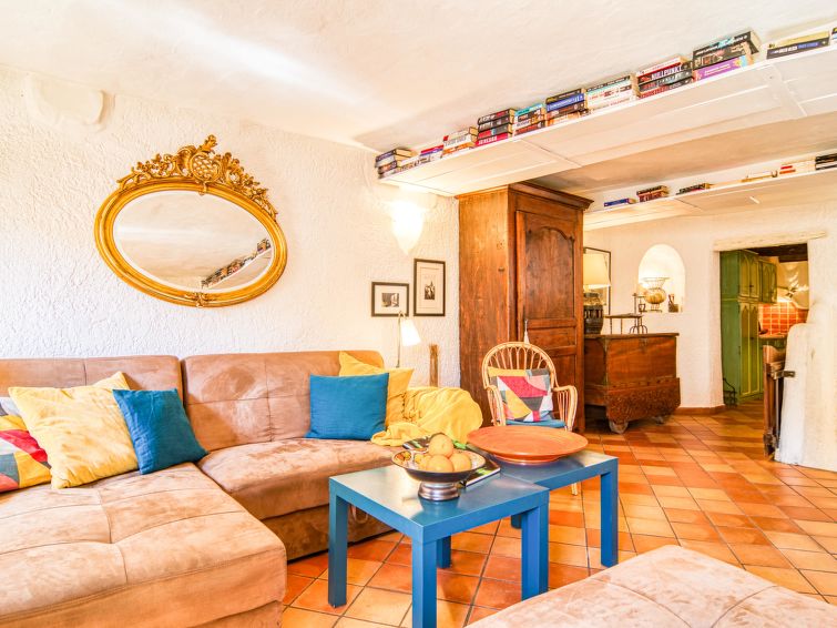 Search and Stay destination Roquebrune-sur-Argens, Provence-Alpes-Côte d'Azur - France from AU$ 194. La Roq