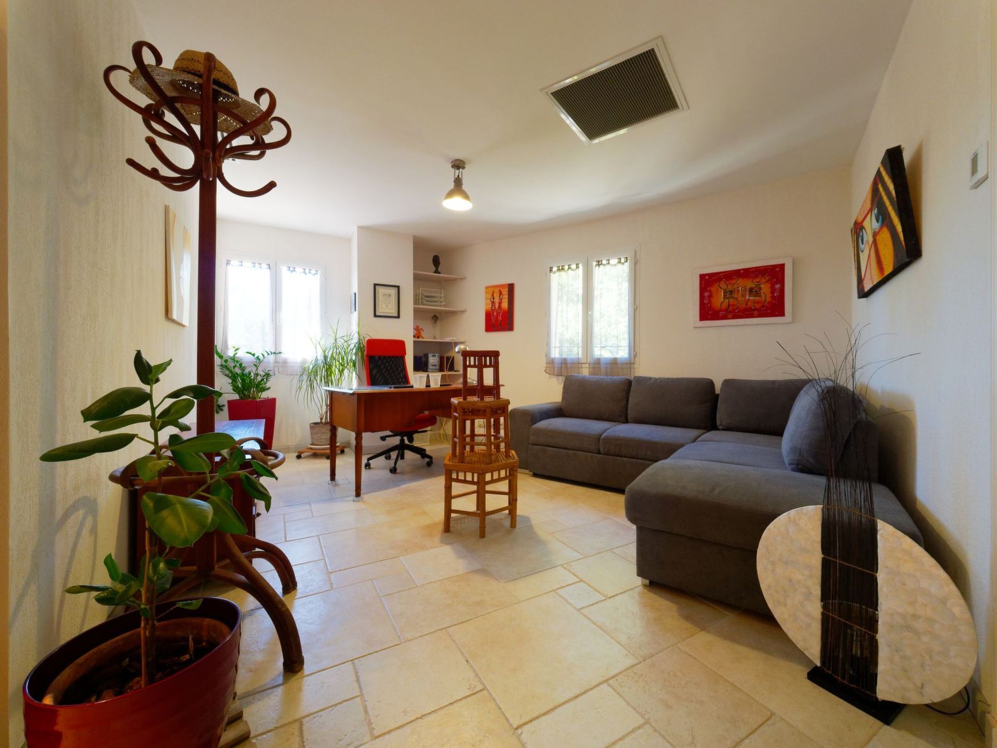 Mit eigenem Pool-Binnen