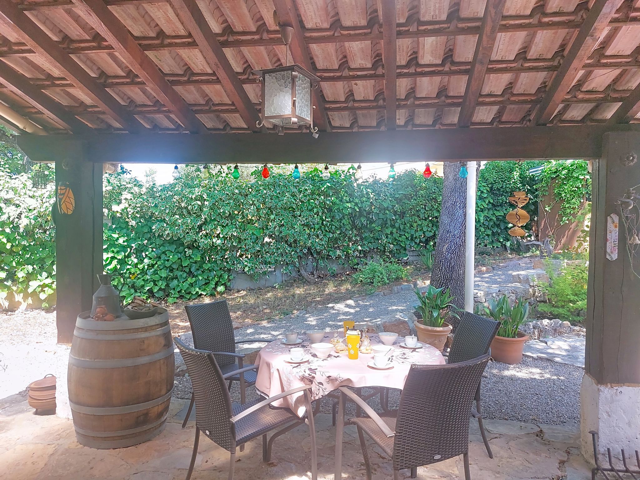 Les Pierres Fleuries - Buiten