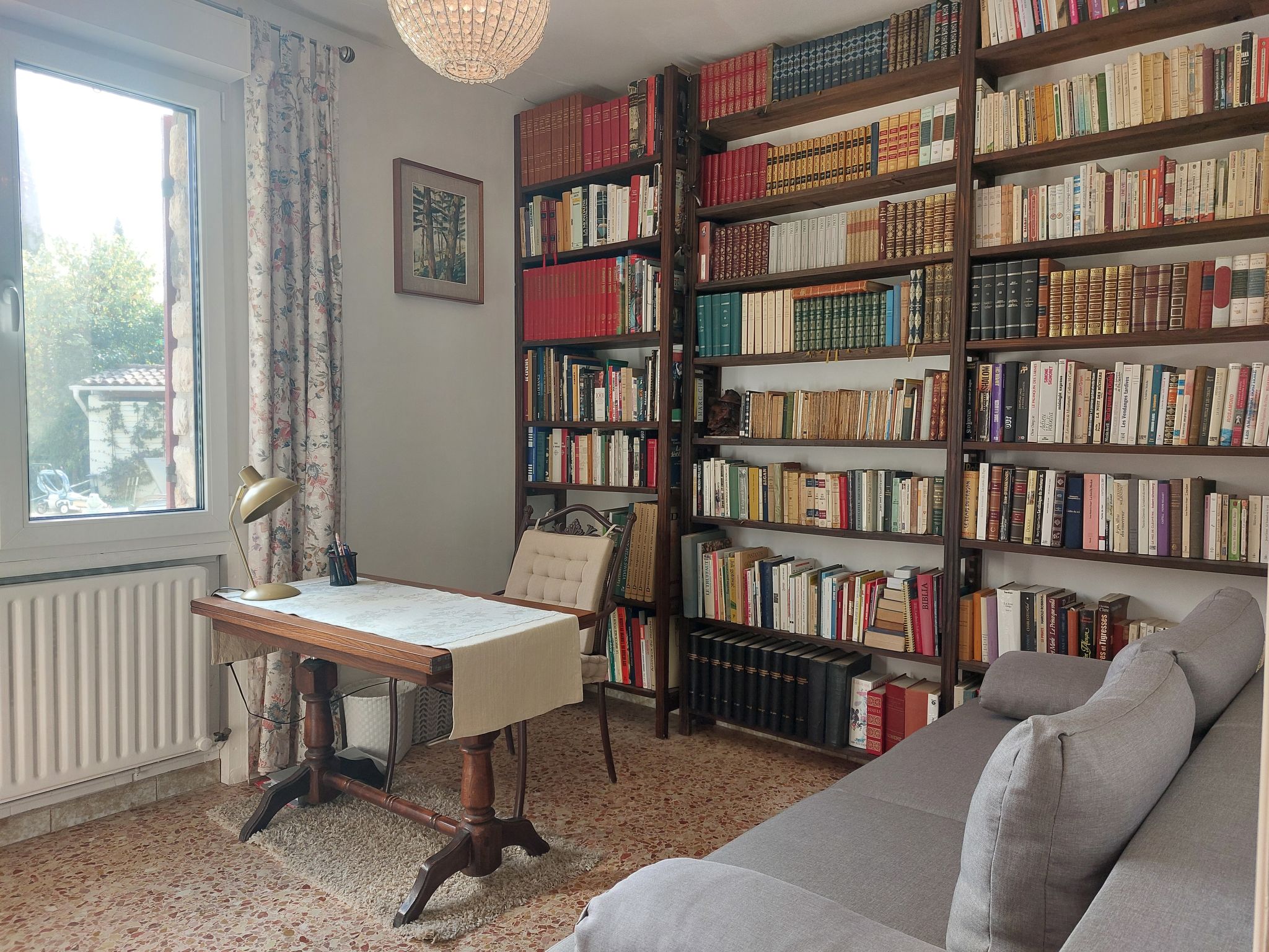 Les Pierres Fleuries-Inside