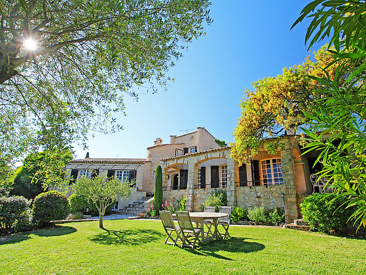 La Badogue Villa in Saint Raphael