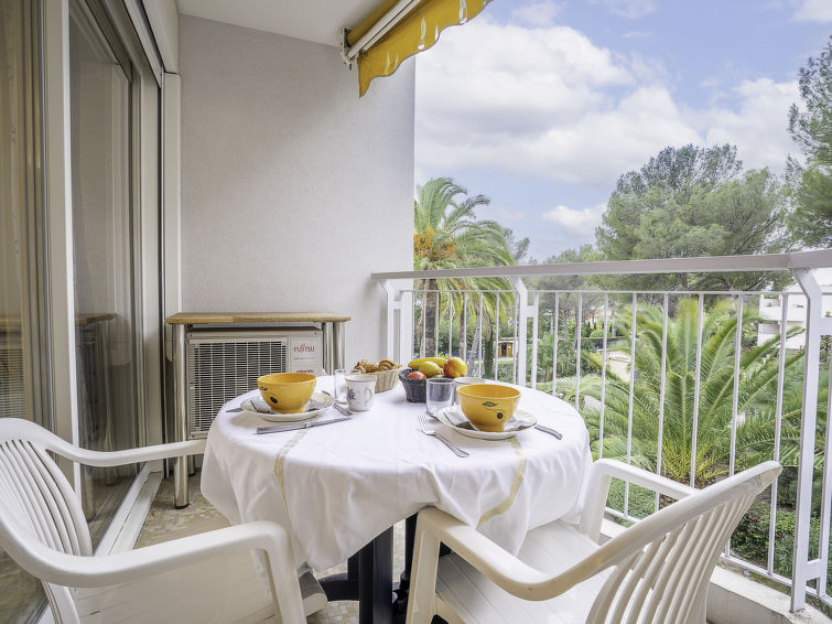 2-persoons appartement aan zee in Saint-Raphaël in Saint-Raphaël