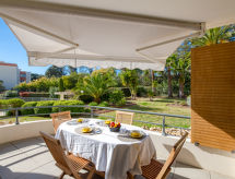 Appartement op 25 meter van Plage de Péguière in Saint-Raphaël - thumbnail 1