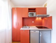 4-persoons appartement met verwarmd zwembad in Saint-Raphaël - thumbnail 6