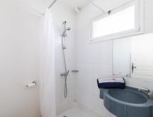 4-persoons appartement met verwarmd zwembad in Saint-Raphaël - thumbnail 4