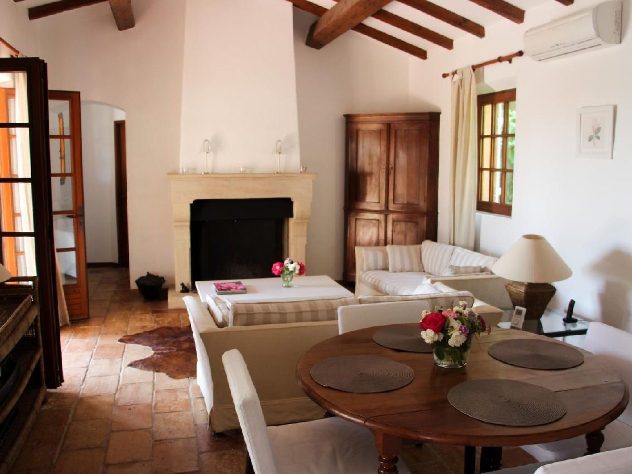 Charmante Villa mit Pool und Golfplatz-Binnen