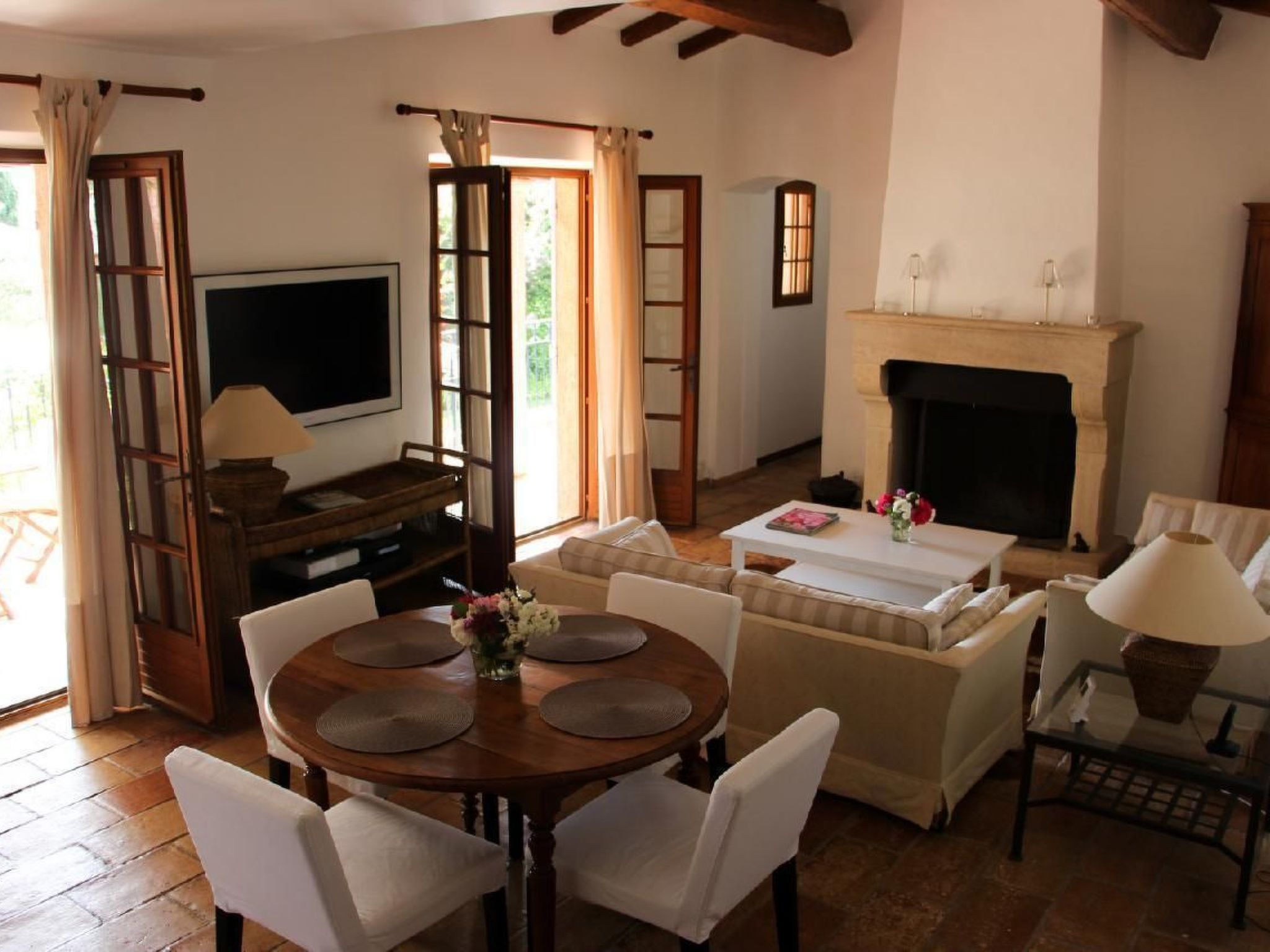 Charmante Villa mit Pool und Golfplatz-Binnen