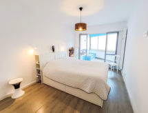 Centraal appartement Le Victor Hugo, 550m van strand Saint-Raphaël - thumbnail 4