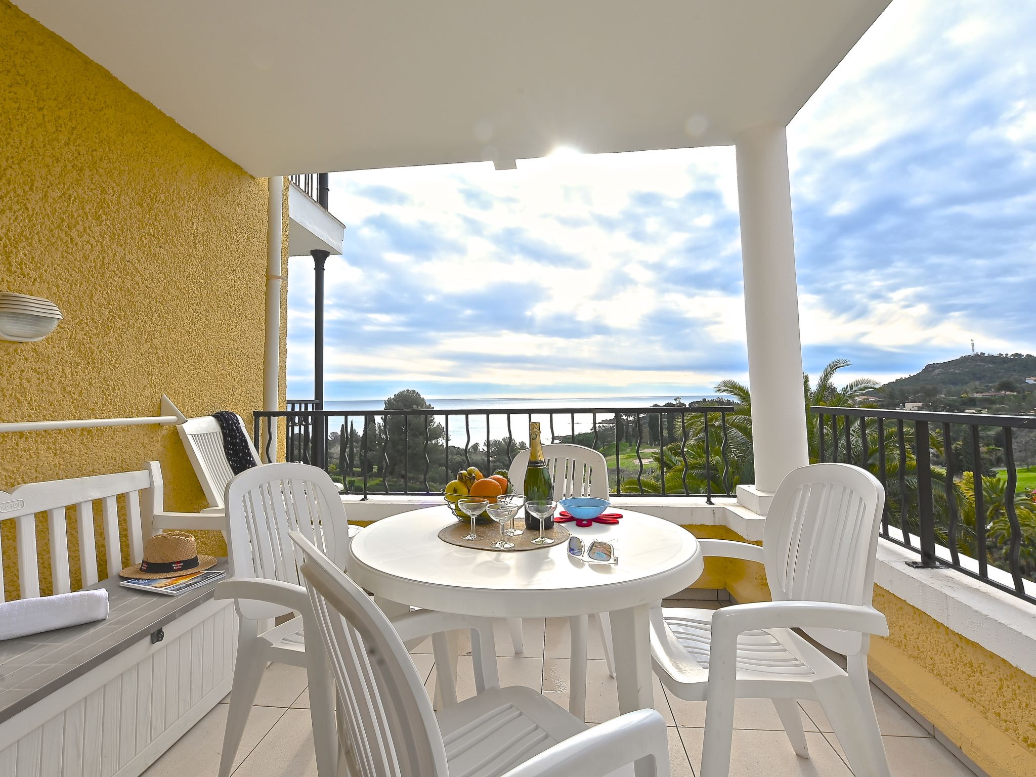 Photo of Le Village (C4221)