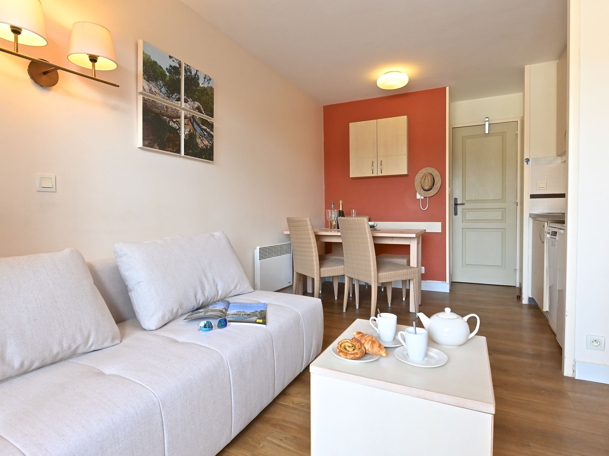 Photo of Le Village (B1 418)