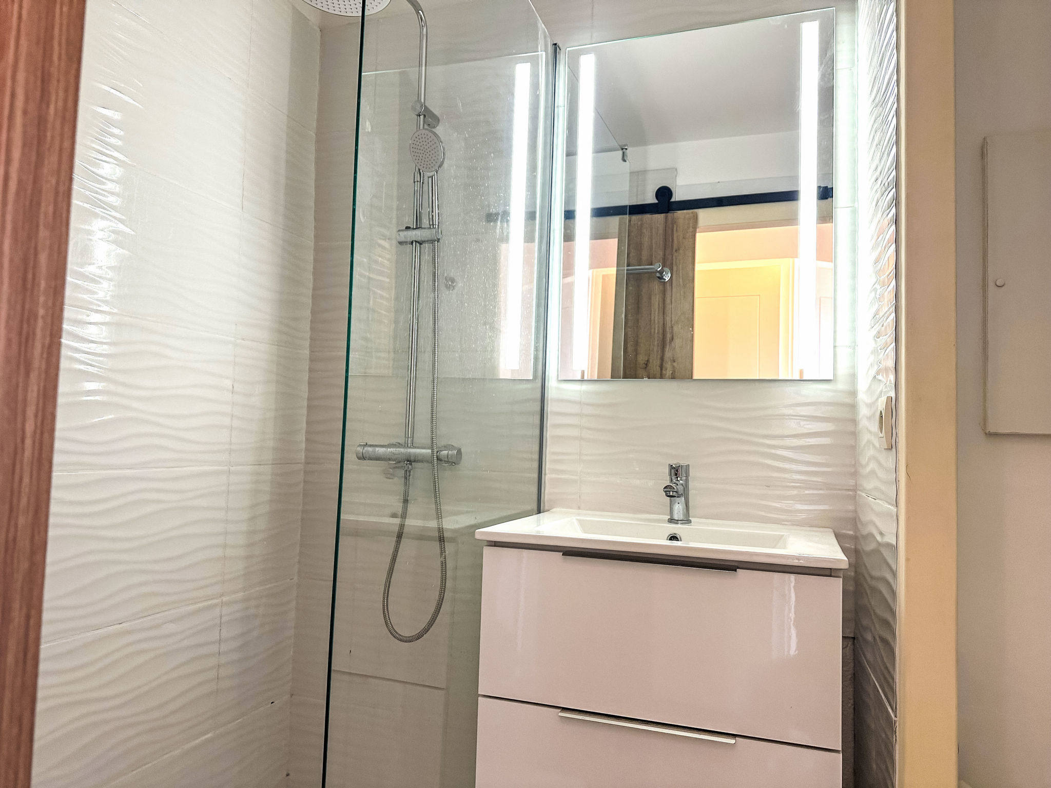 Photo of Le Village (B1 418)