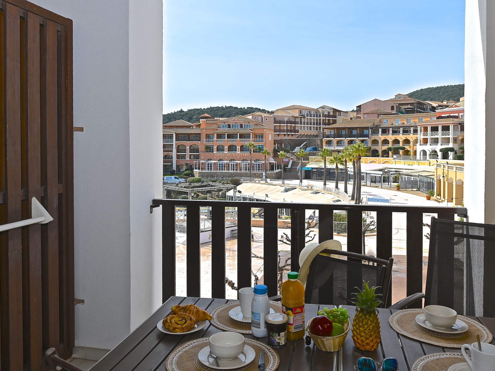 Photo of Le Village (B1 418)