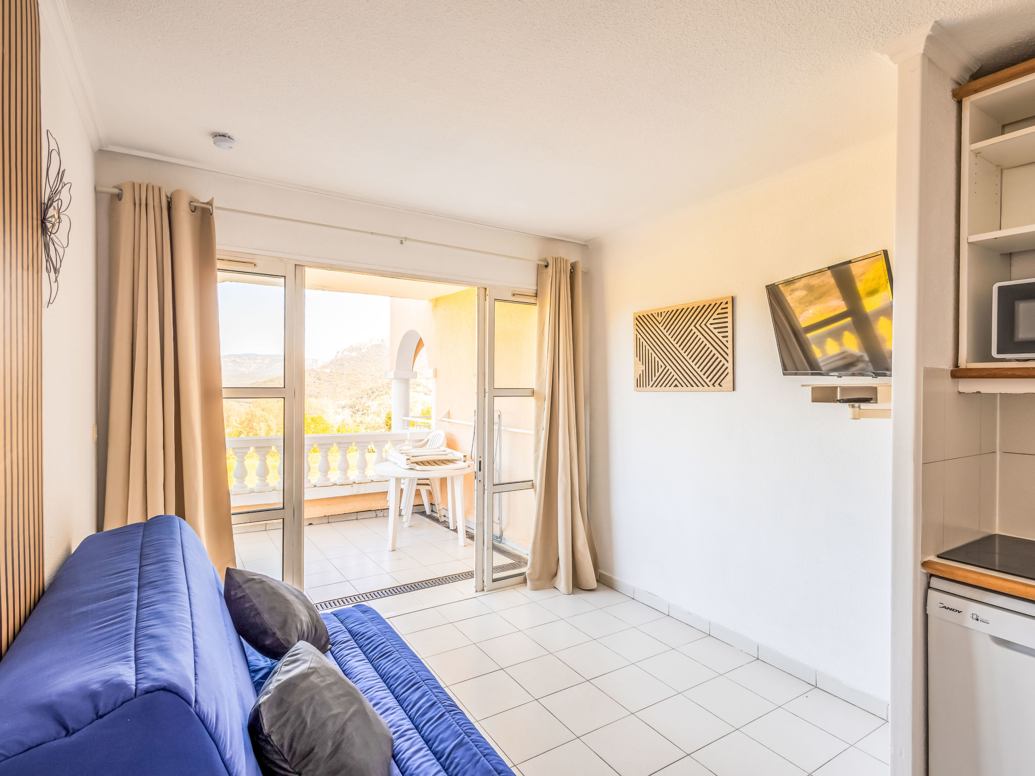 Le Village (C5 232) - Dedans