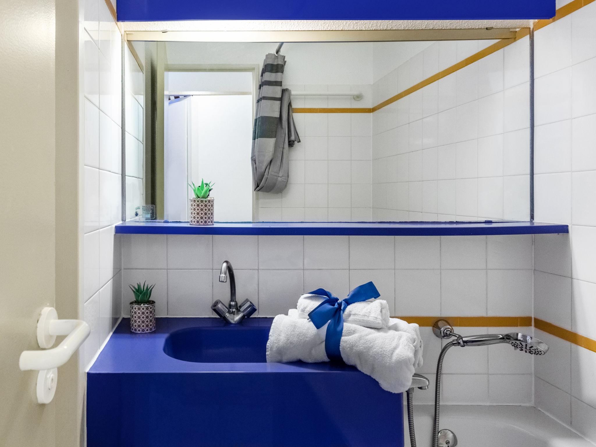 Photo of Le Village (C5 232)