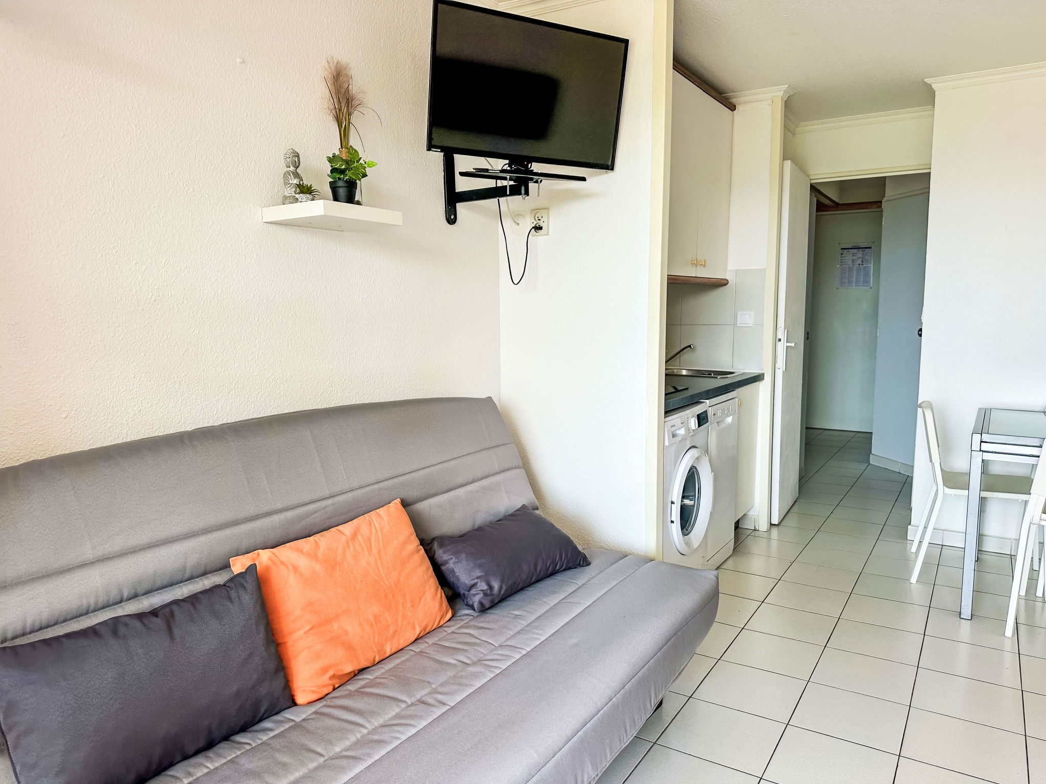 Le Village (C9 279)-Binnen