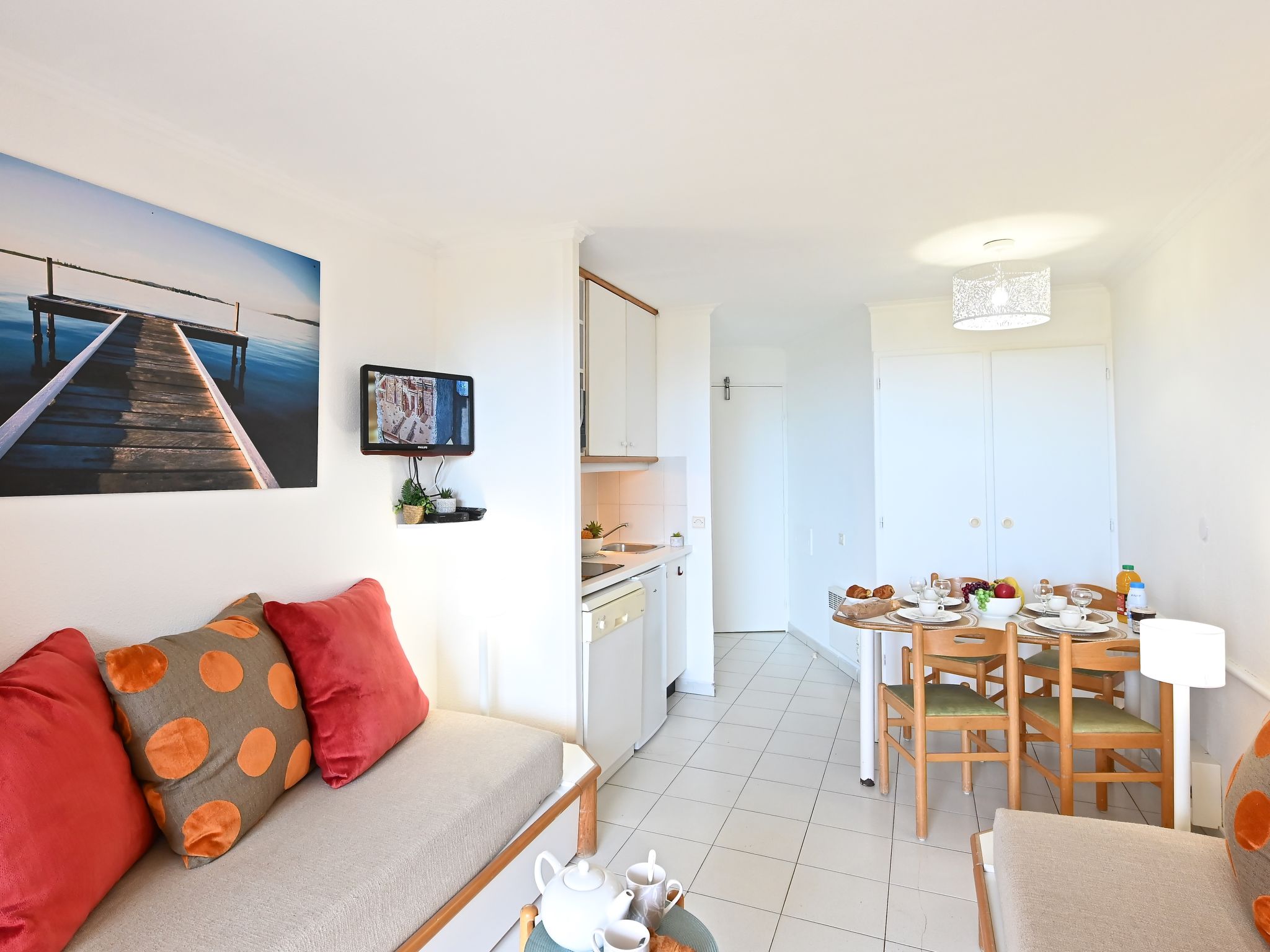 Photo of Le Village (C2 105)