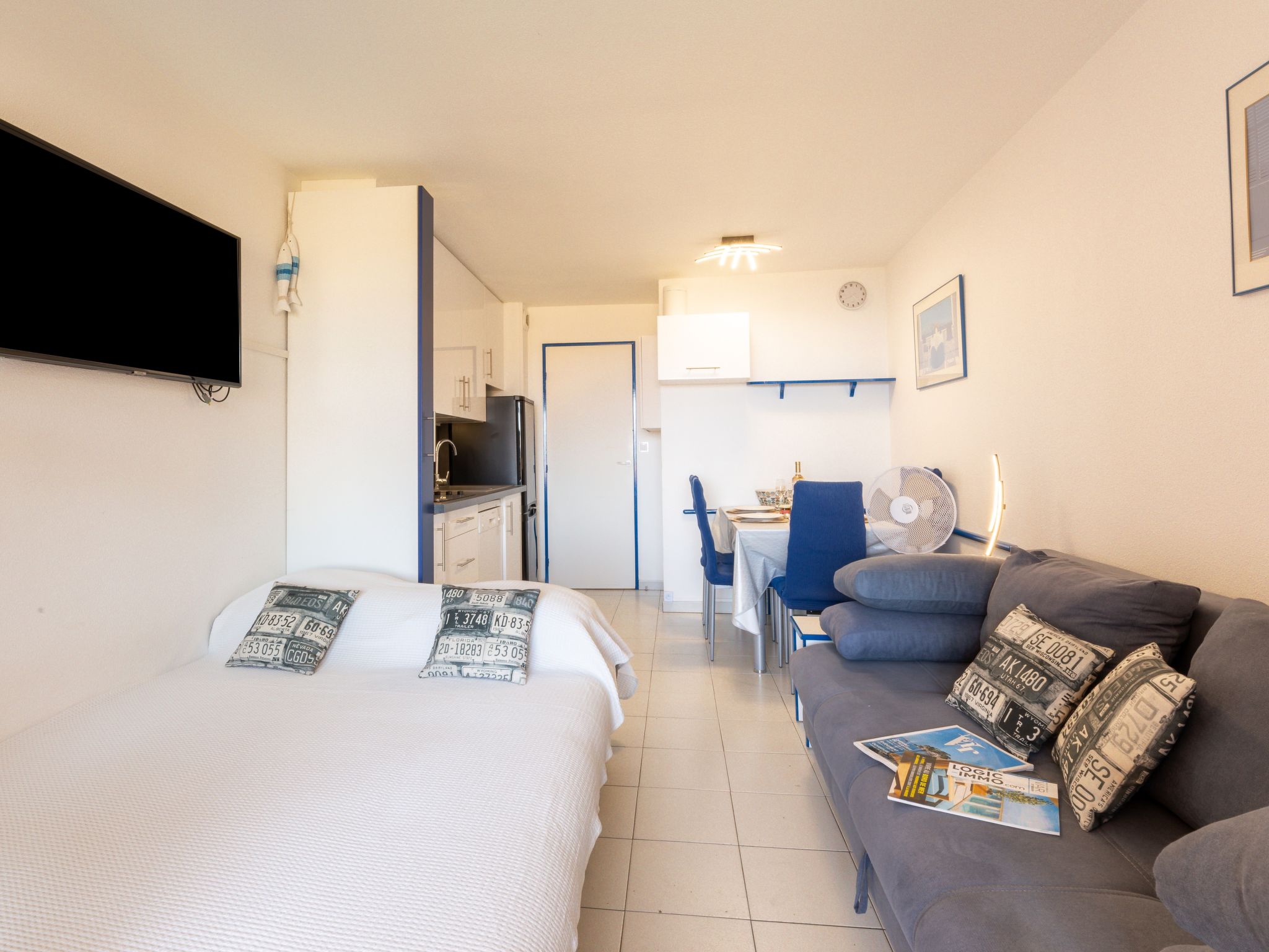 Photo of Le Village (E1103)