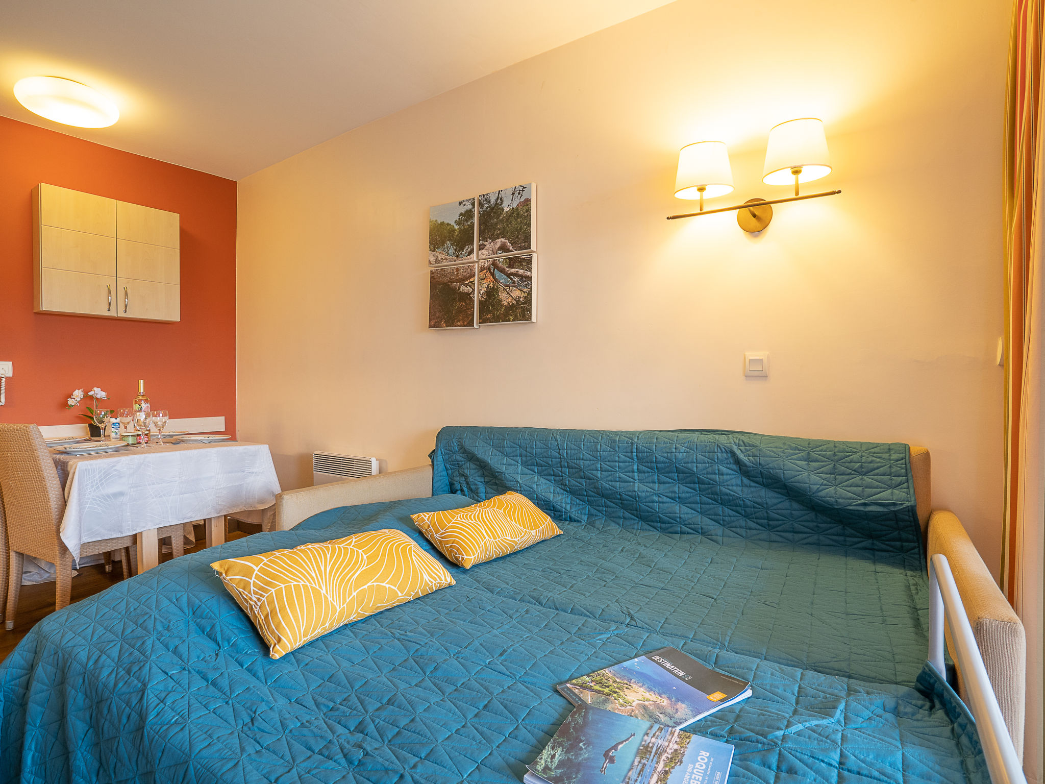 Photo of Le Village (C3 217)