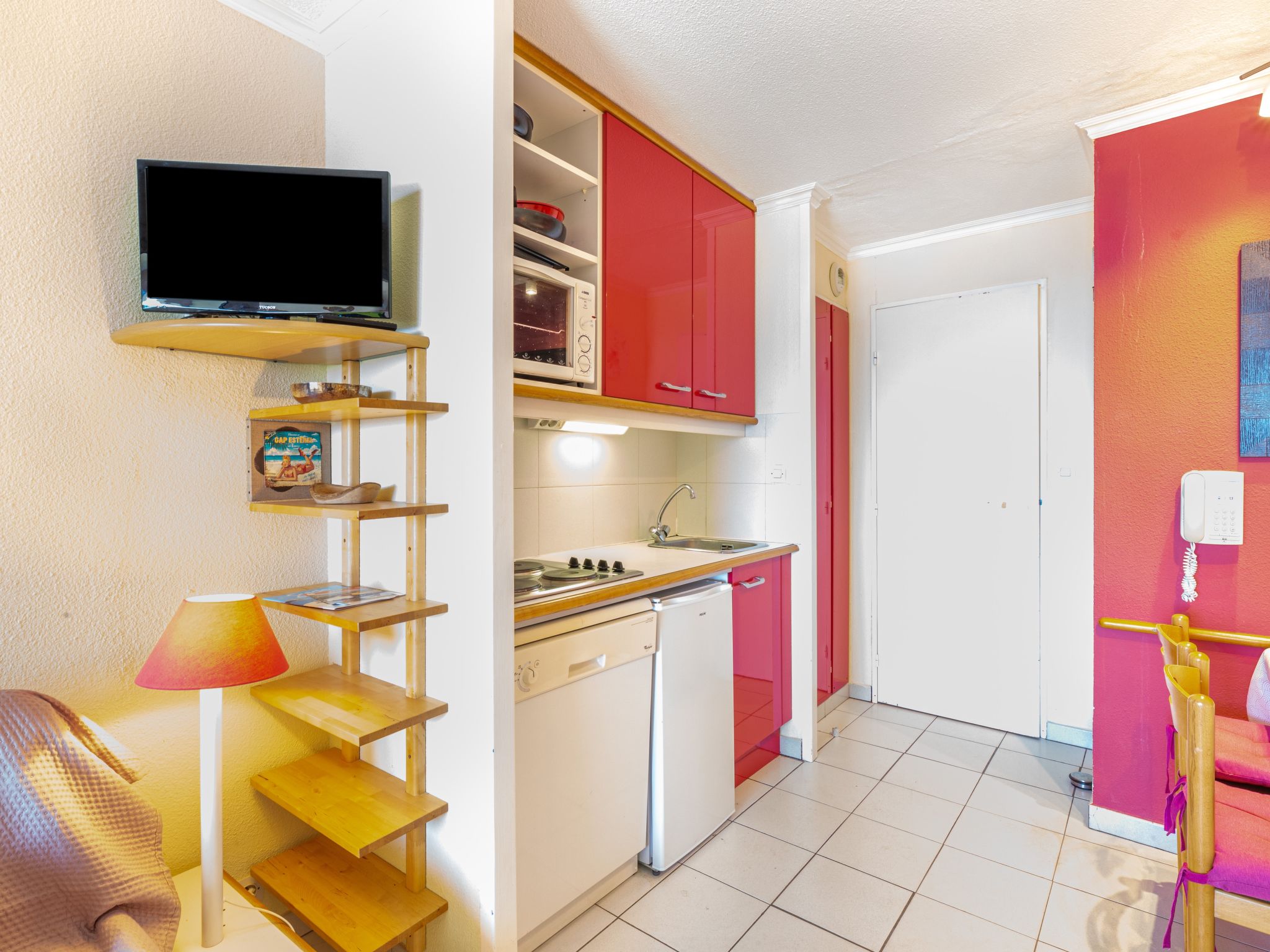 Photo of Le Village (E1 214)