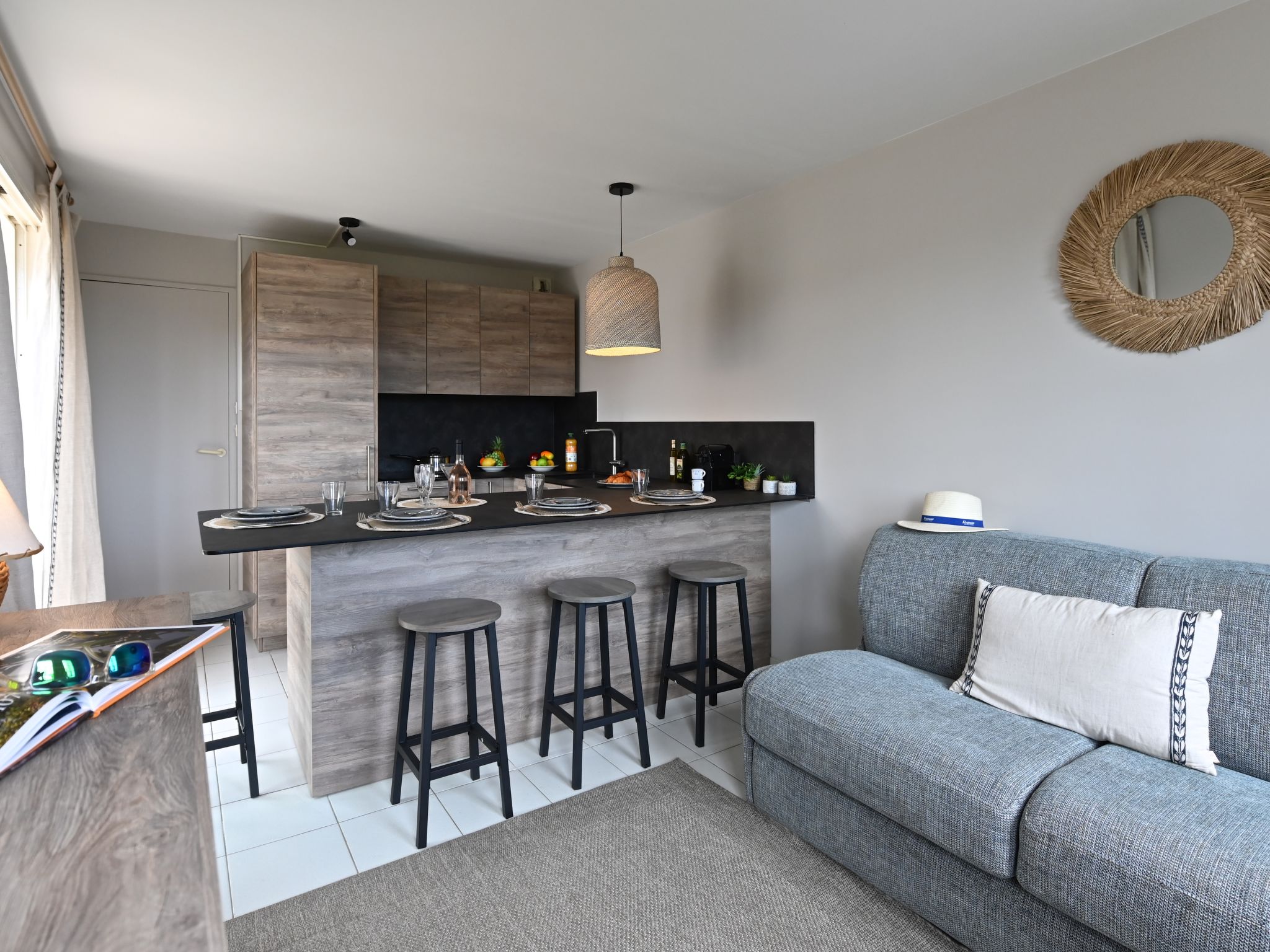 Photo of Le Village (VJ106)