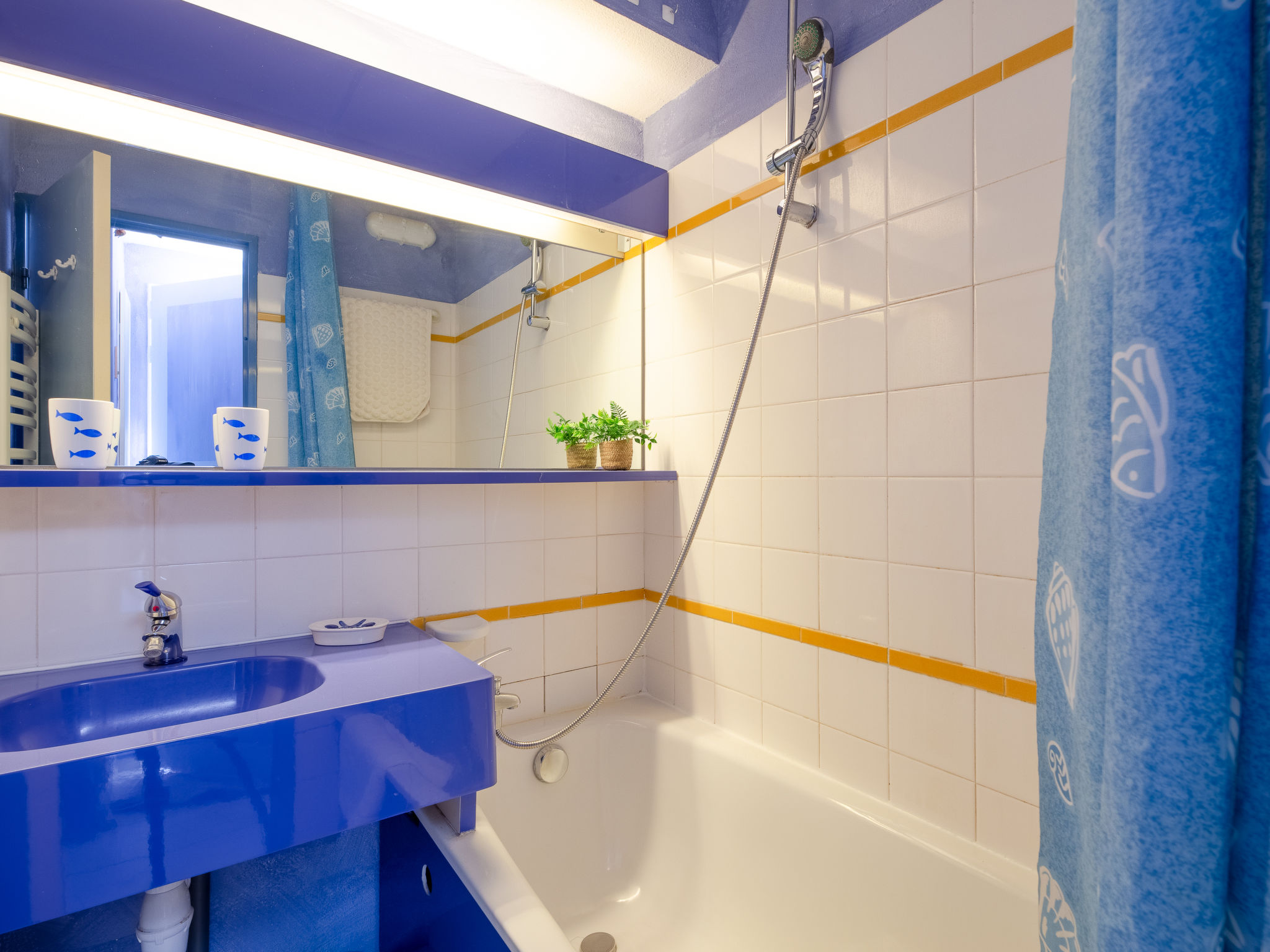 Photo of Le Village (VJ106)