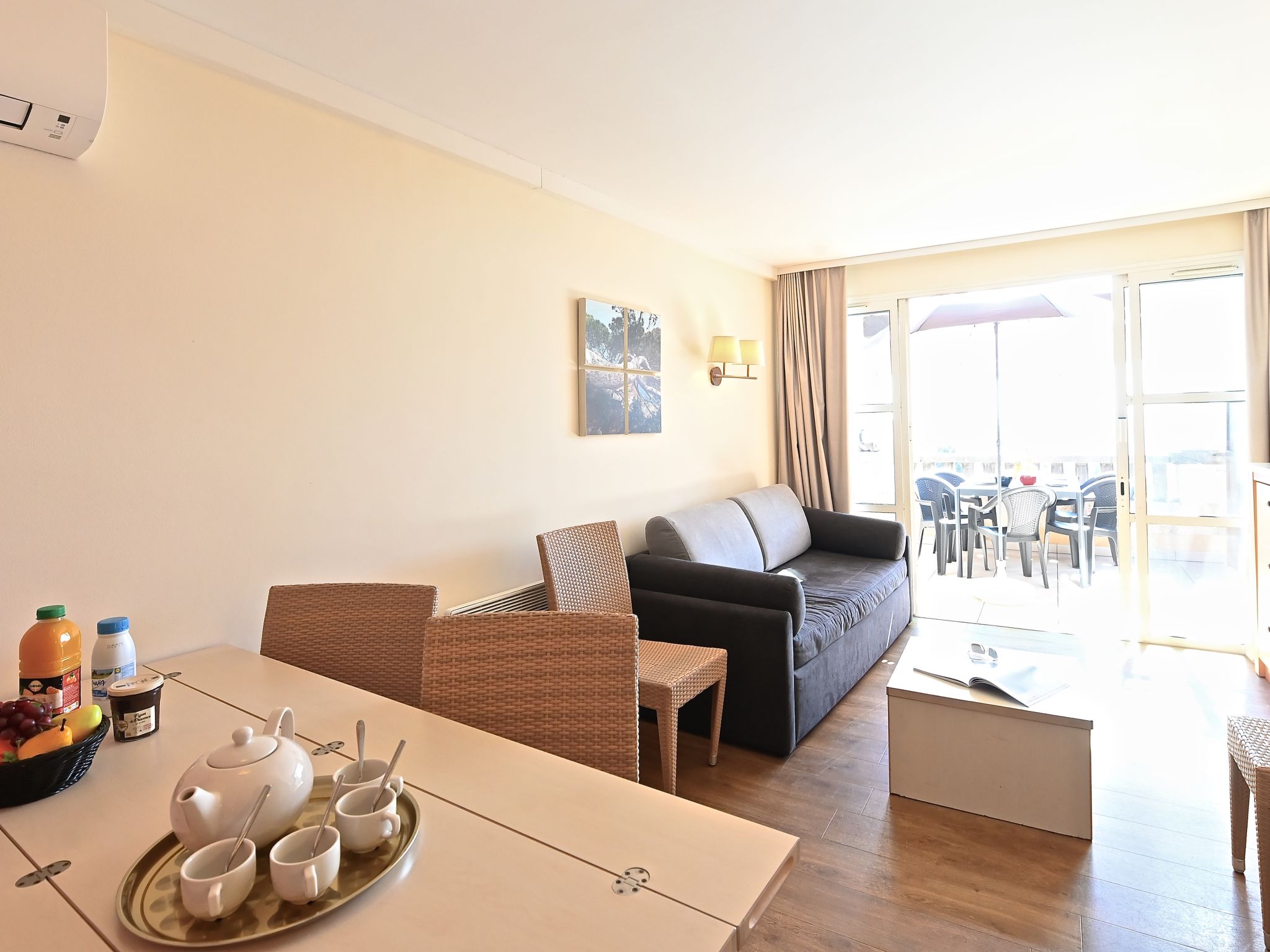 Le Village (E1 309)-Binnen