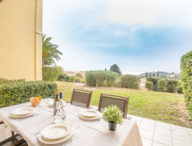 Knusse studio voor 5 aan de Côte d'Azur, direct bij golfbaan Cap Estérel - thumbnail 1