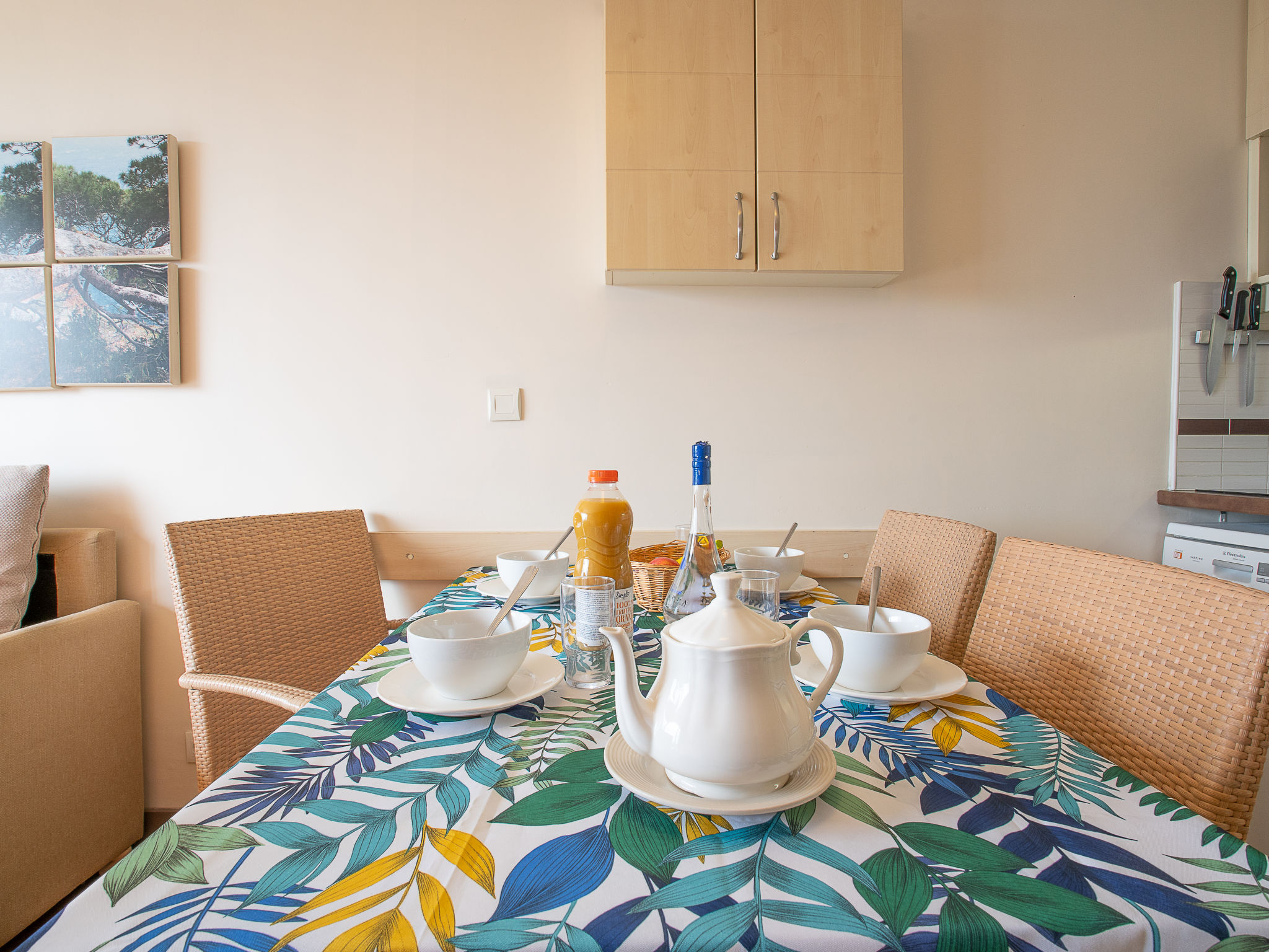 Photo of Le Village (C4 008)