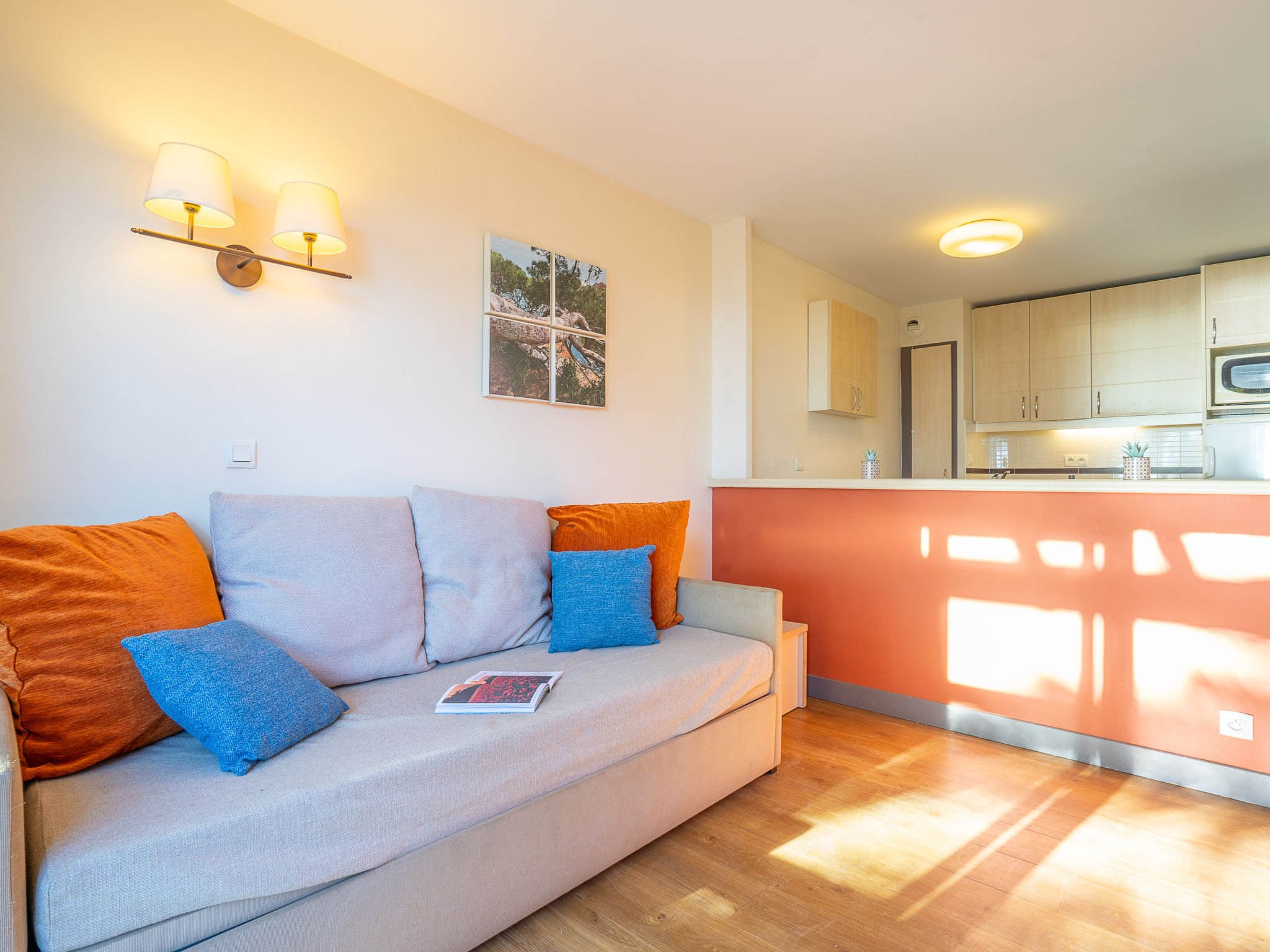 Photo of Le Village (C4 010)