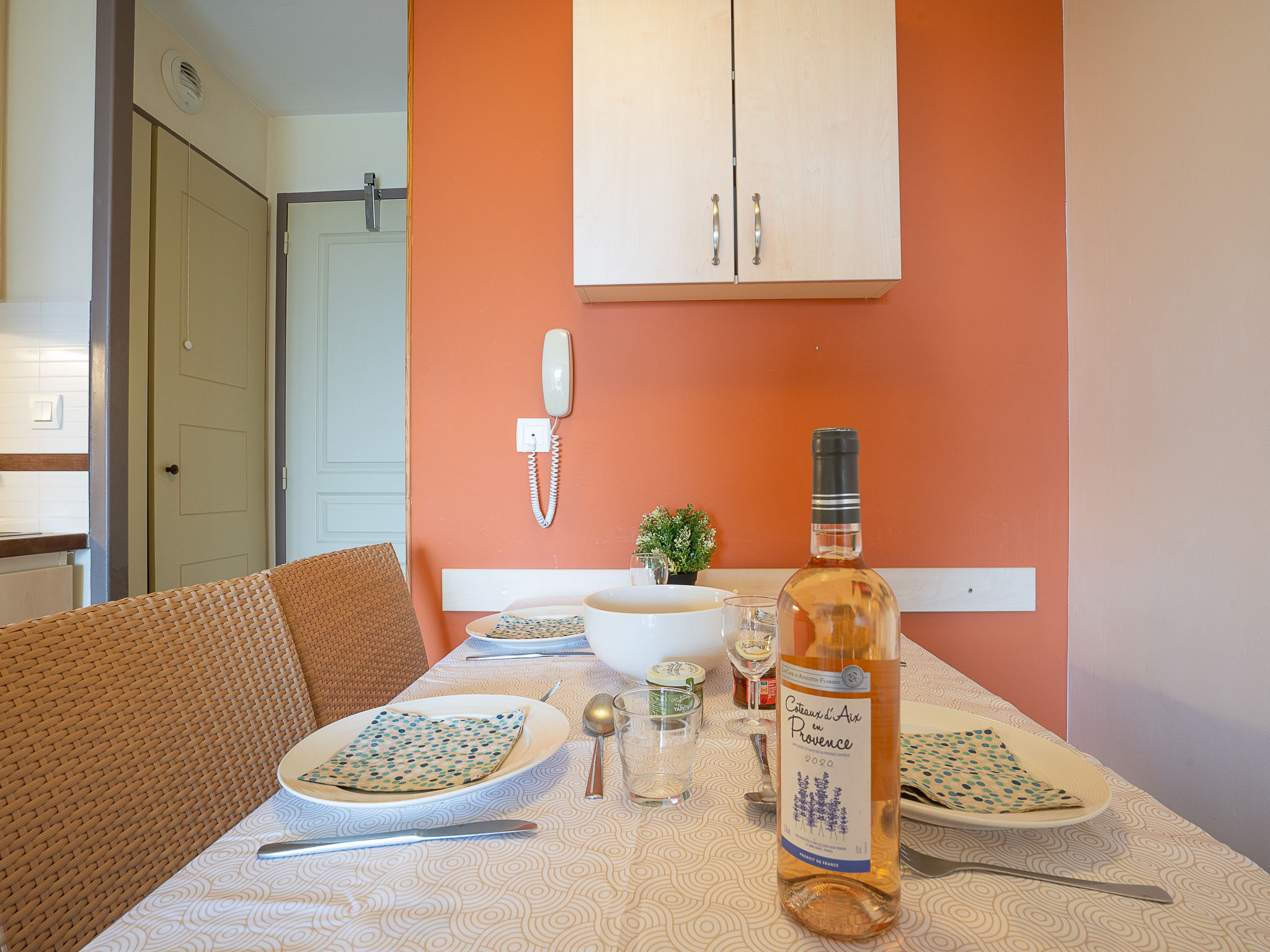 Photo of Le Village (E1 121)