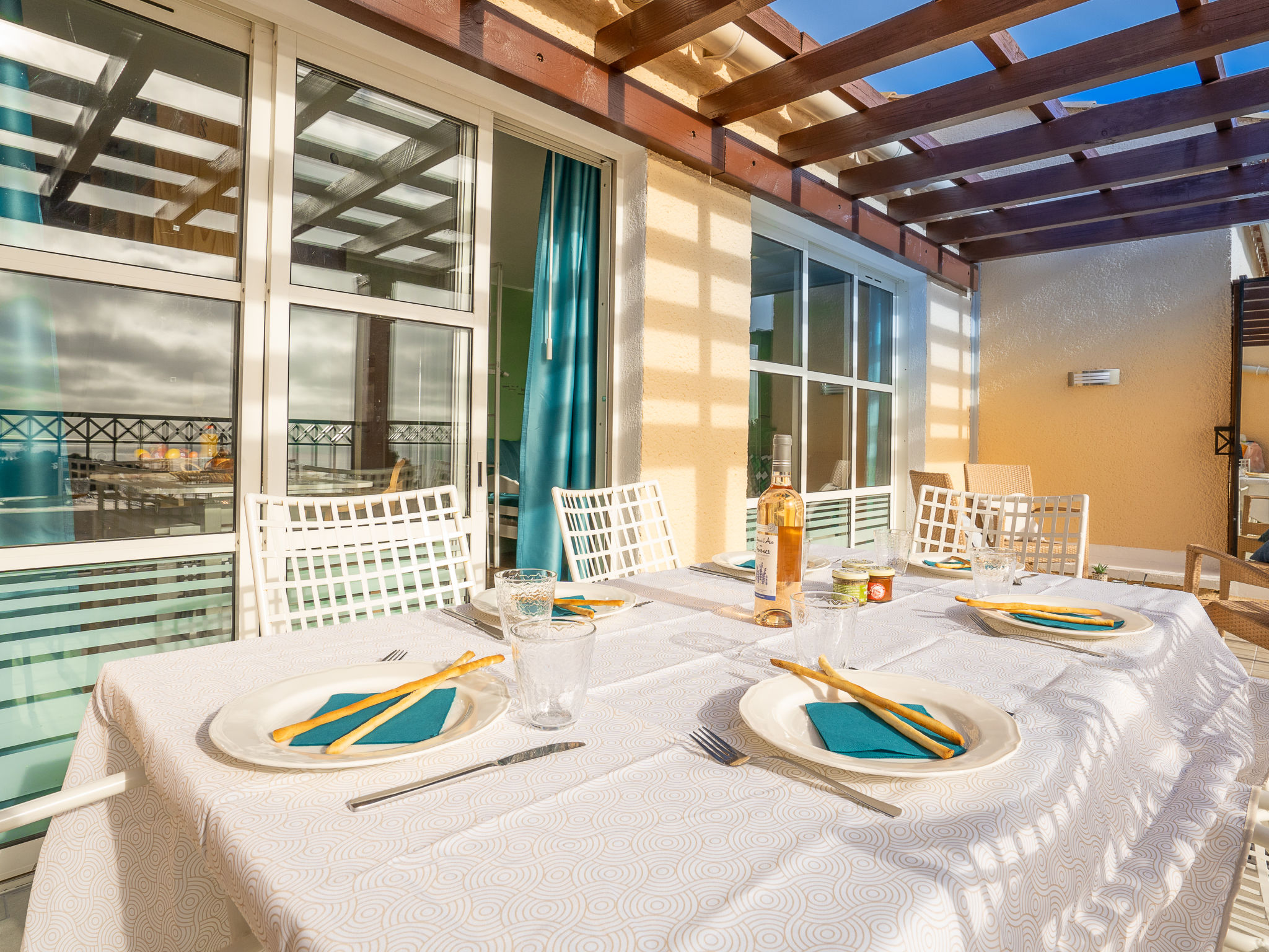 Photo of Le Village (C4 323)