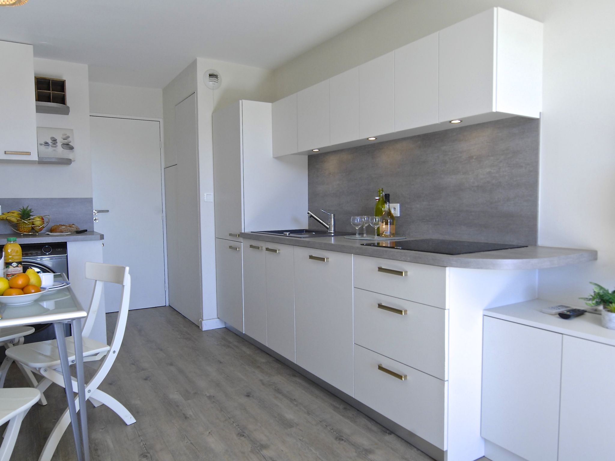 Photo of Le Village (VJ 107)