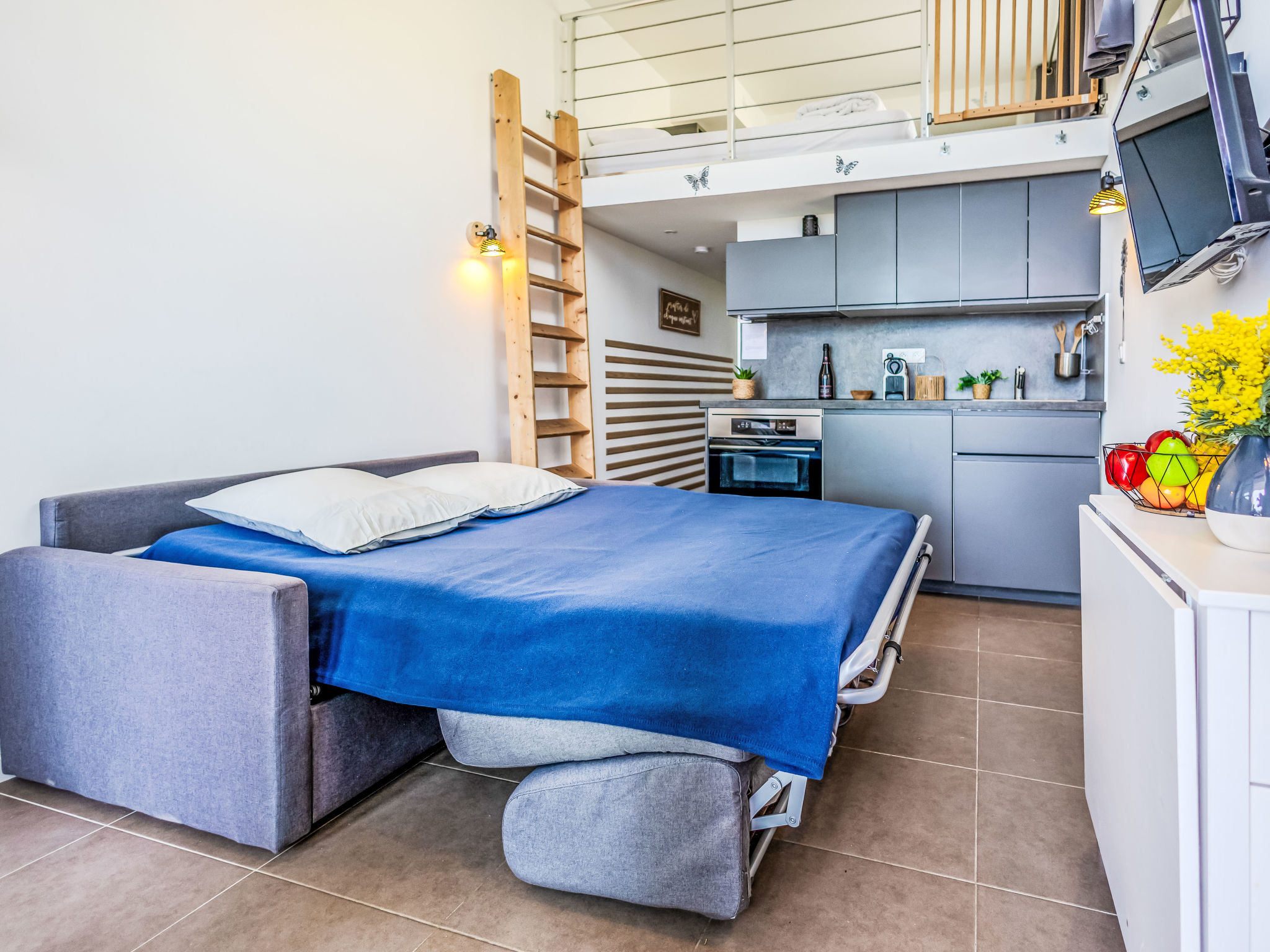 Photo of J6 174 L'Esquinade