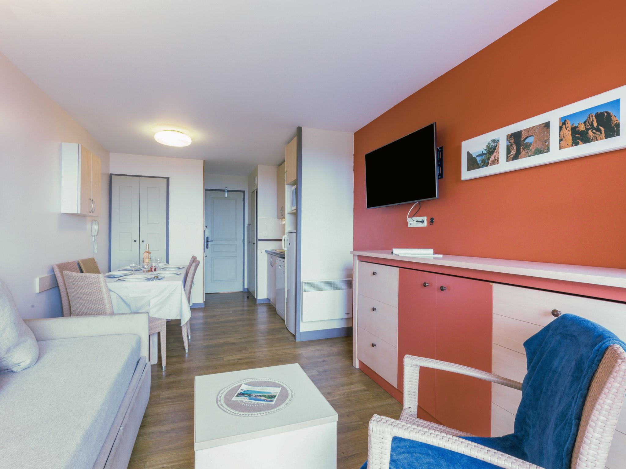 Photo of L'Esquinade (P3 213)