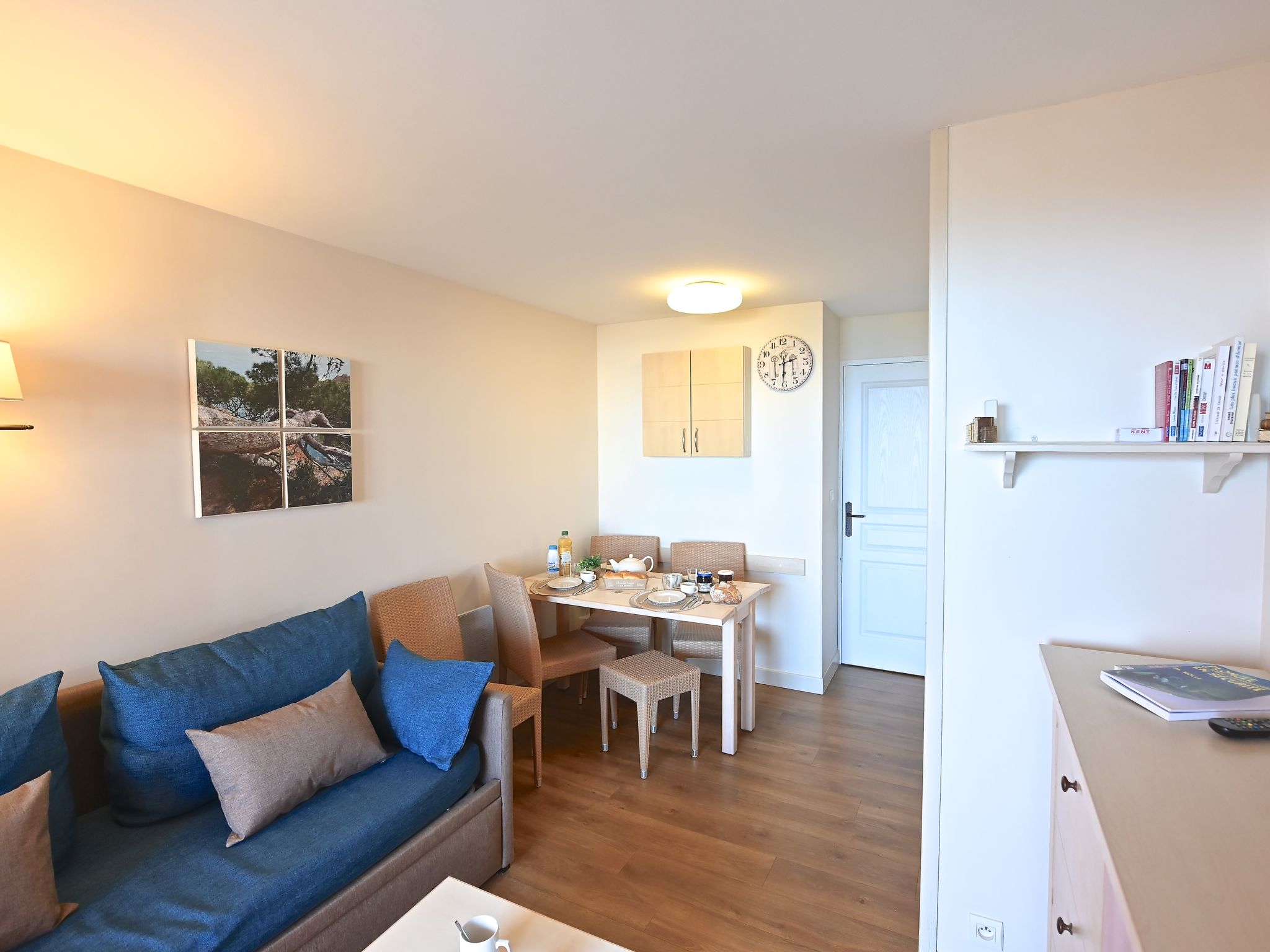 Photo of L'Esquinade (P5 317)