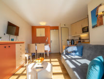 Knus appartement op autovrij resort Cap Estérel, vlakbij strand en golfbaan - thumbnail 3