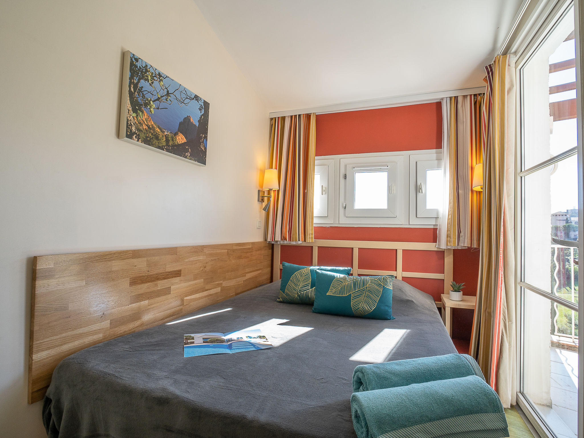 Photo of L'Esquinade (J4 332)