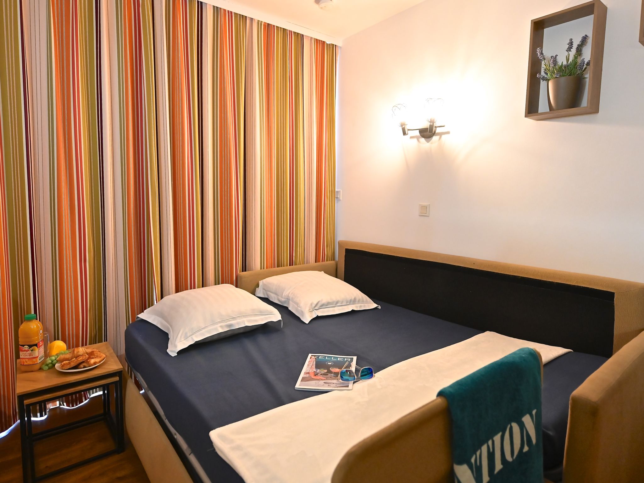 Photo of L'Esquinade (G1 103)