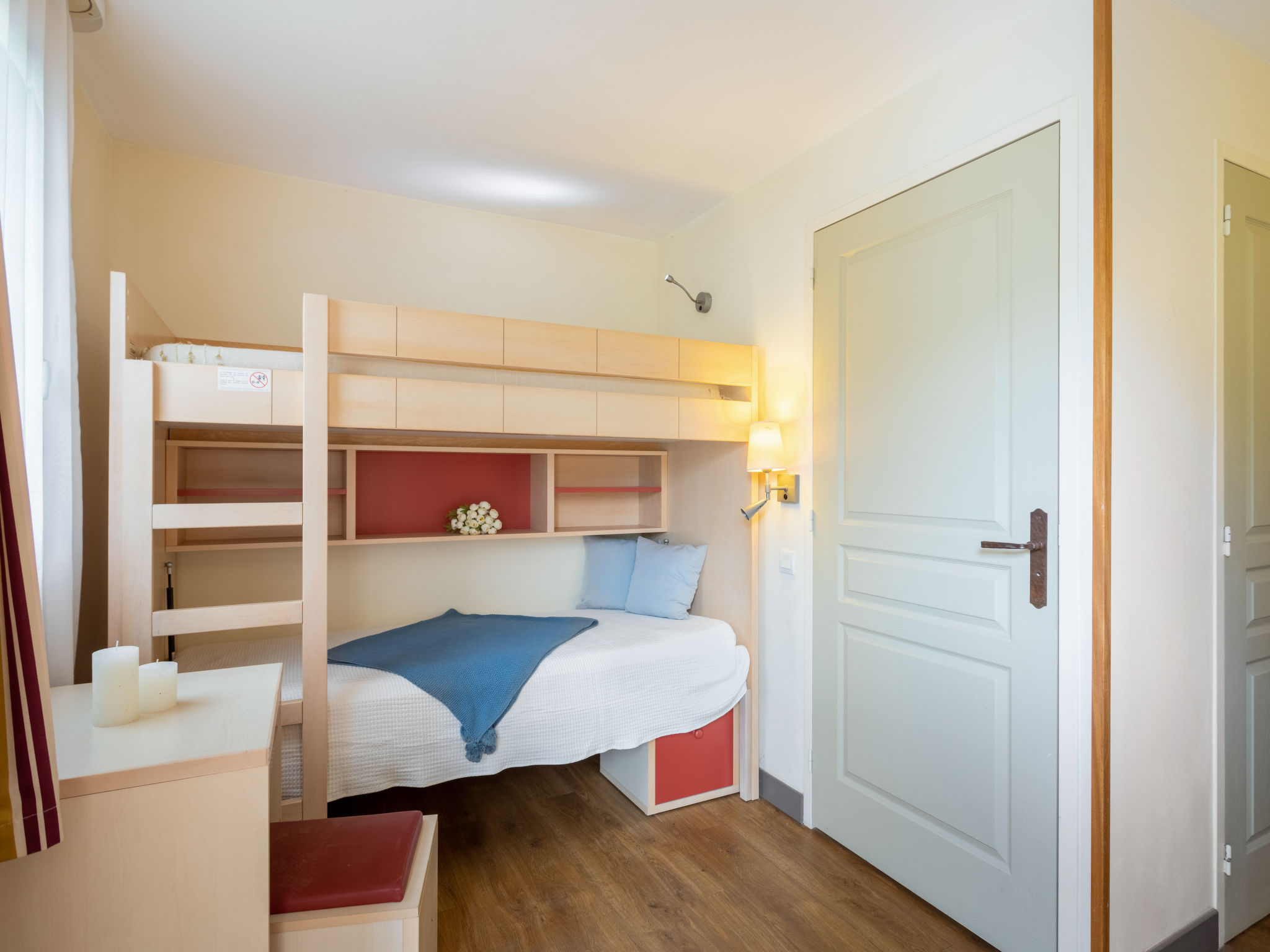 Photo of L'Esquinade (G5 130)