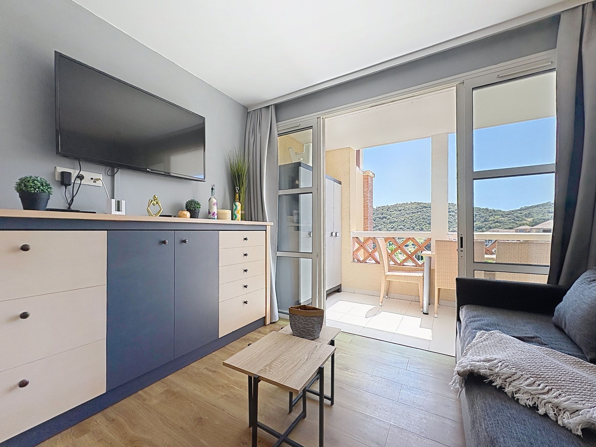 Photo of L'Esquinade P3 314