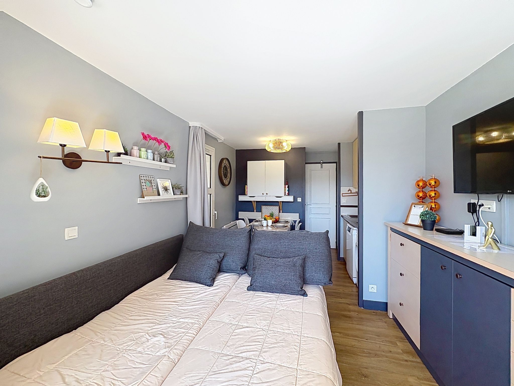 Photo of L'Esquinade P3 314