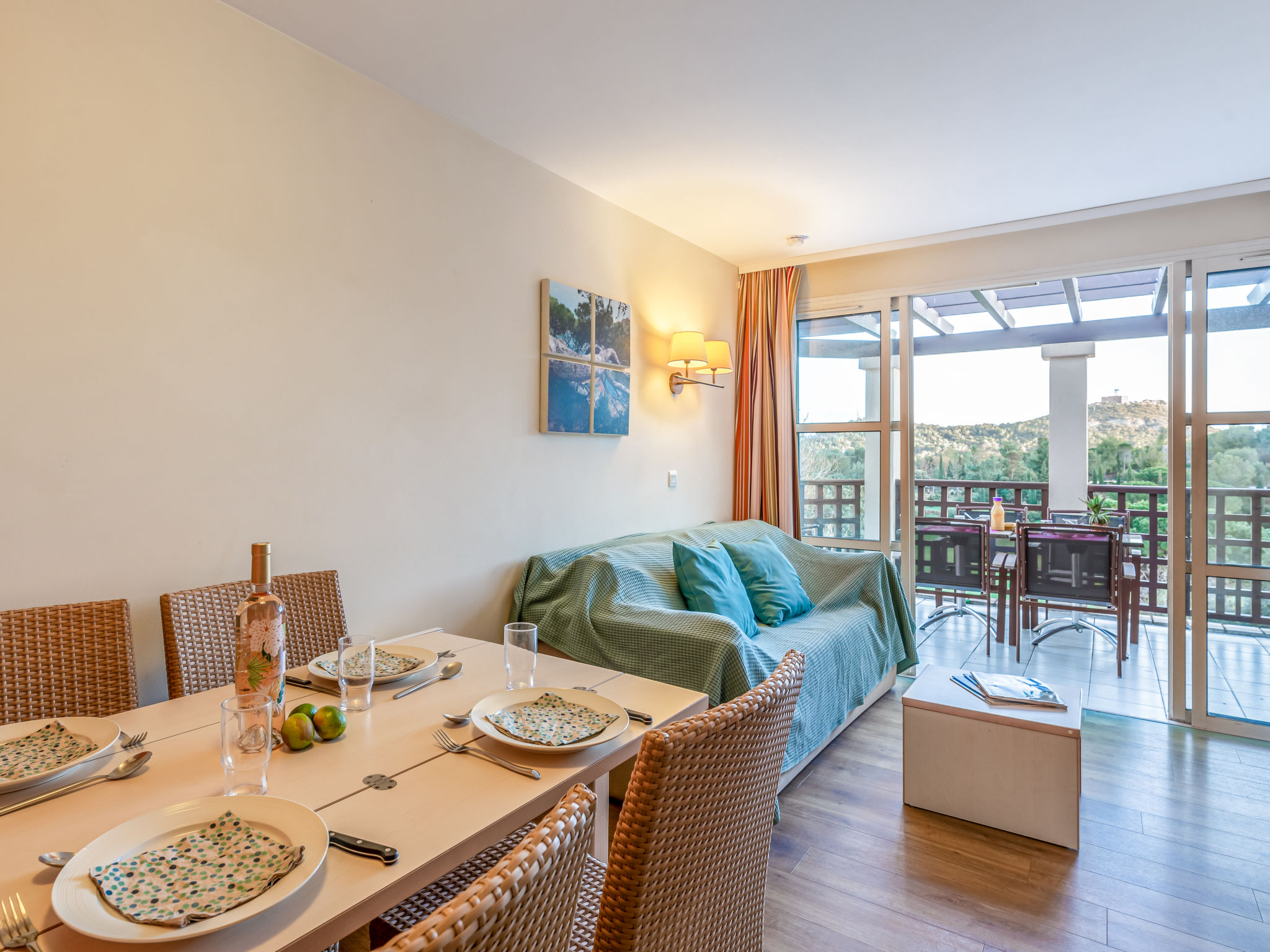 Photo of L'Esquinade F6 225