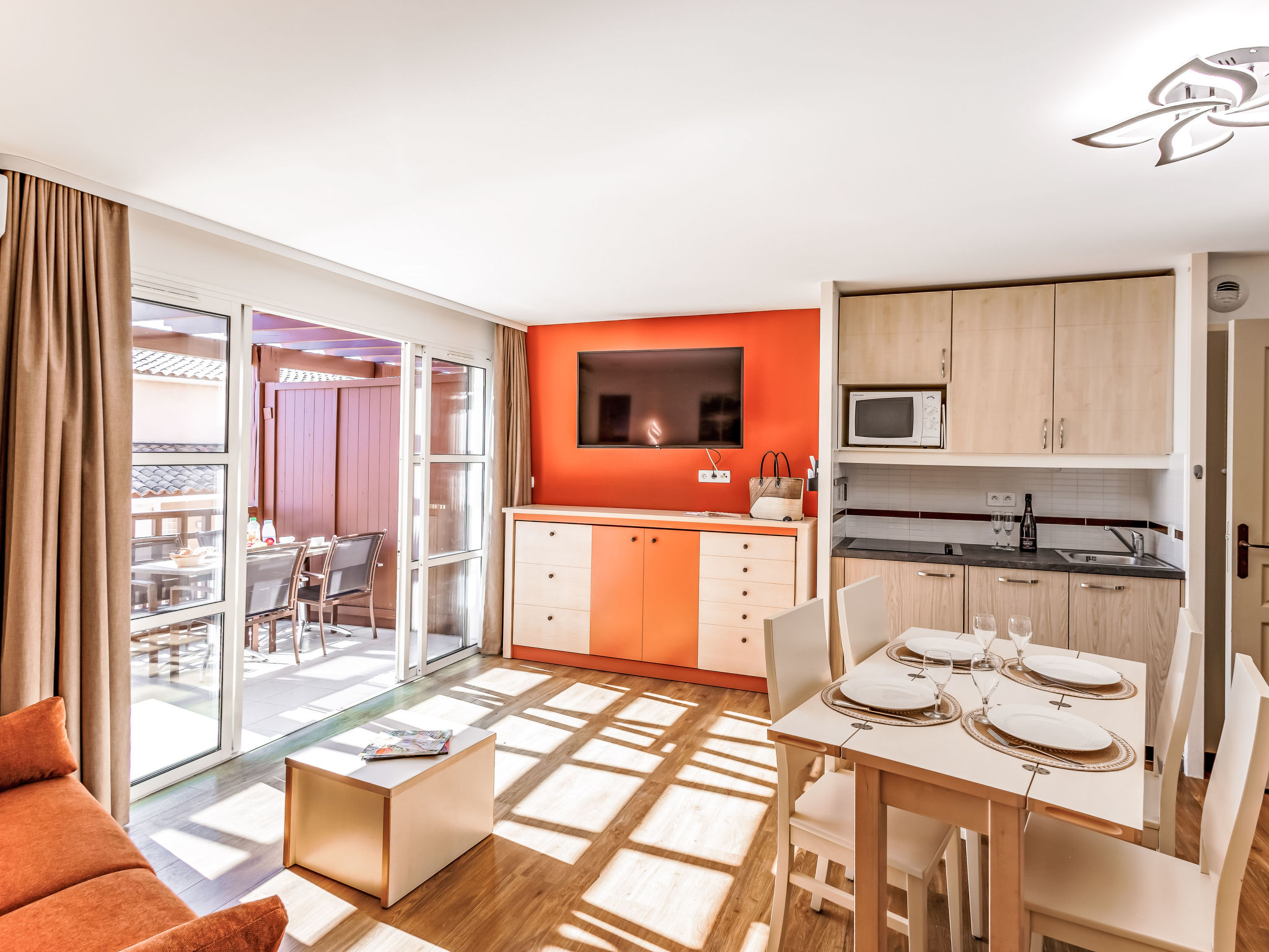 Photo of L'Esquinade (E3 333)