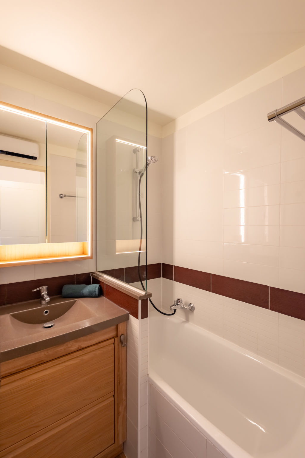 Photo of L'Esquinade (E3 333)