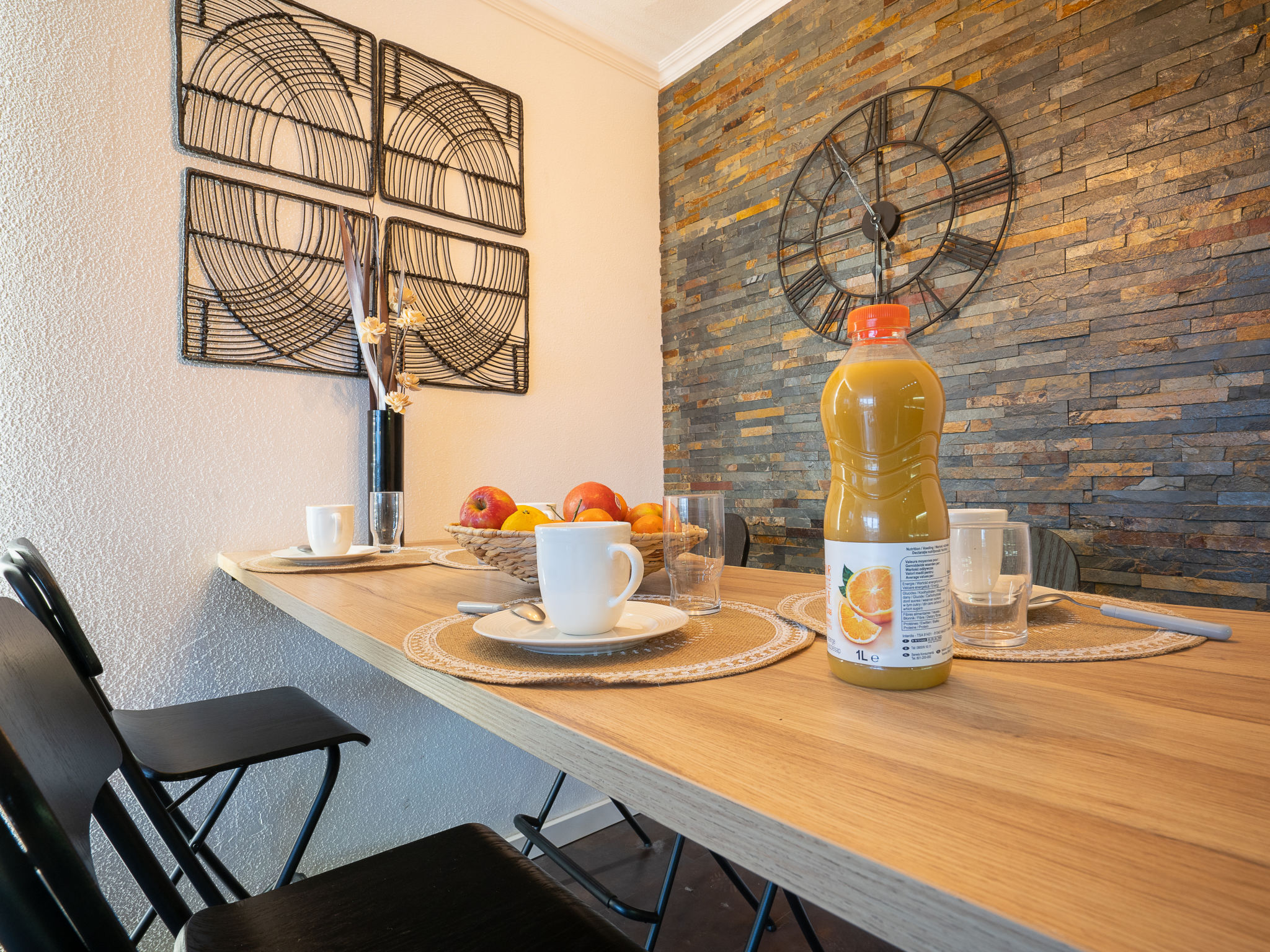 Photo of L'Esquinade (J4236)