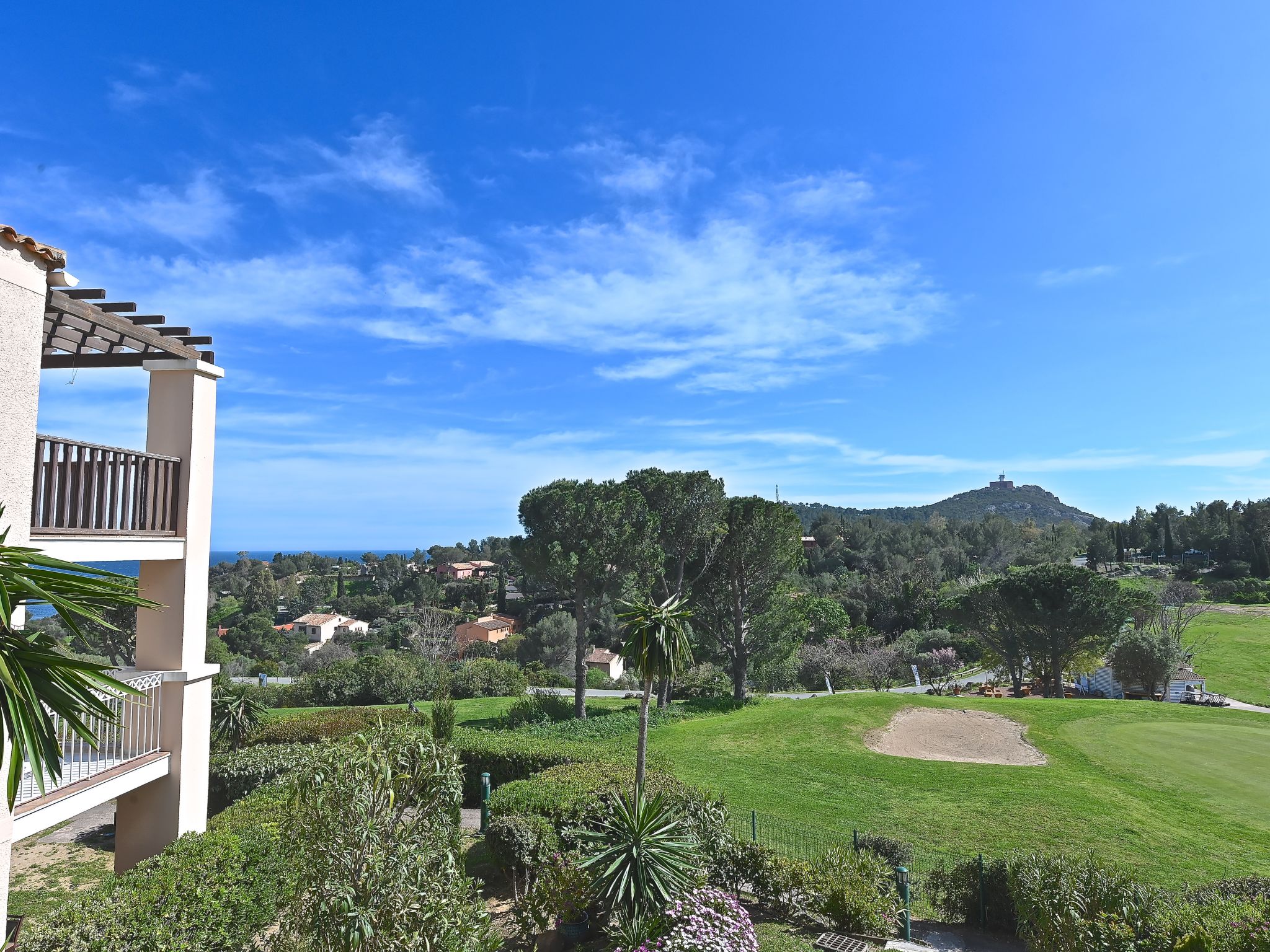 Photo of L'Esquinade (F2 105)